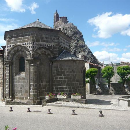شقة Le Petit Seguret Le Puy-en-Velay المظهر الخارجي الصورة
