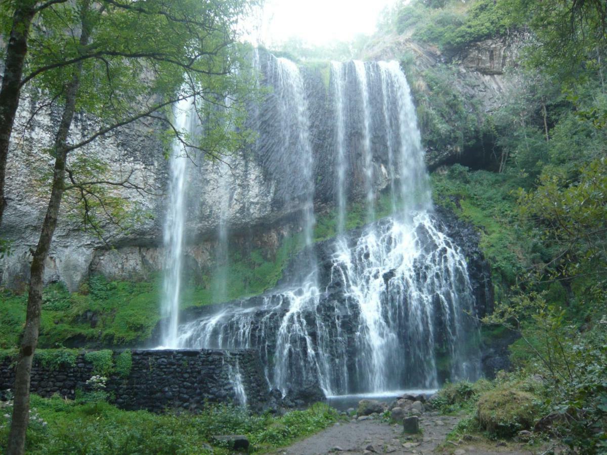 شقة Le Petit Seguret Le Puy-en-Velay المظهر الخارجي الصورة